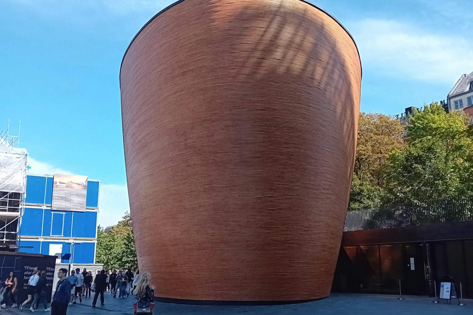 Helsinki: Tour guidato a piedi con un sociologo — 7