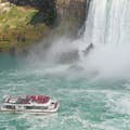 Niagara Falls Bootstour auf dem Weg zu den Fällen