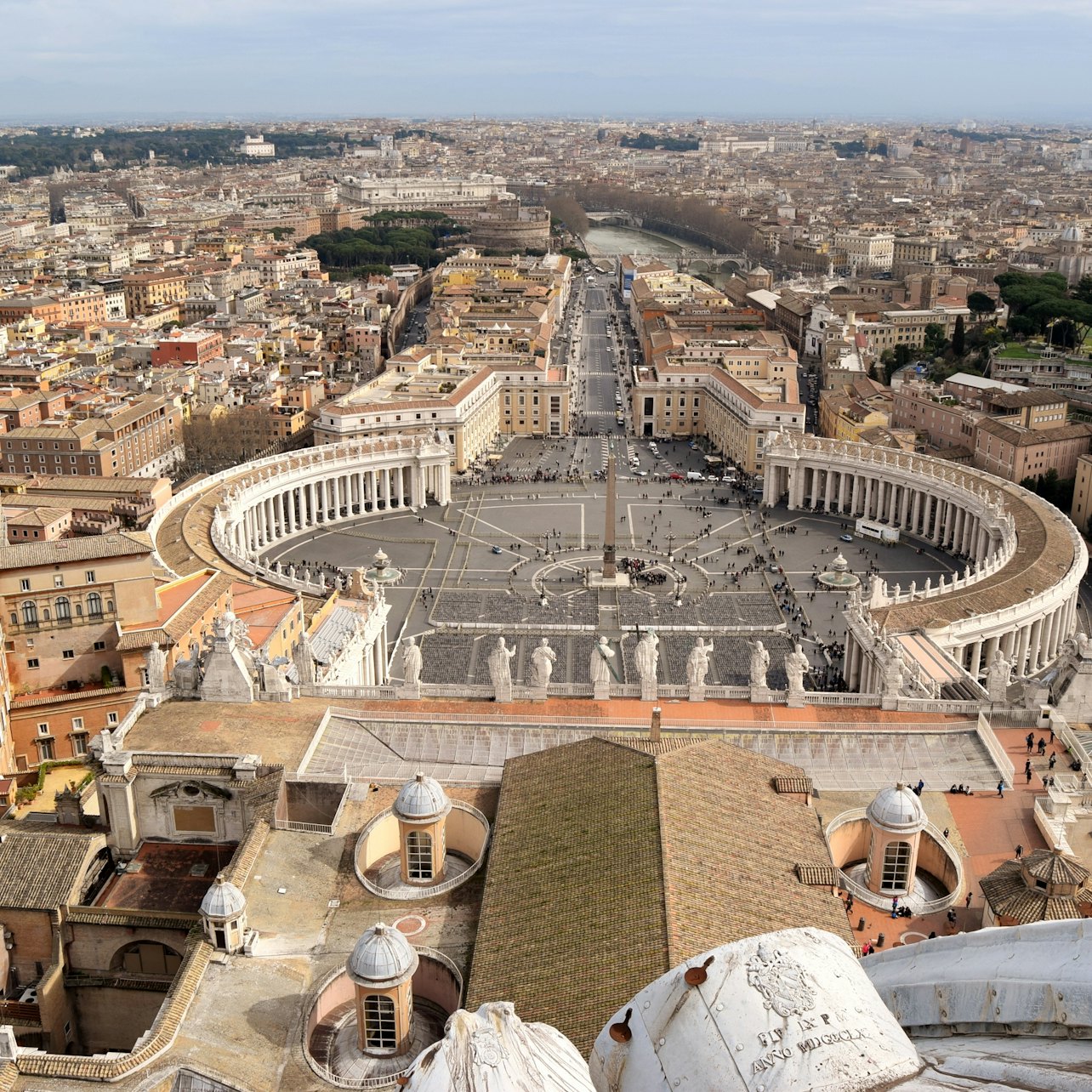 Cartão Omnia: Vaticano, Roma Catacumba e ônibus aberto (24h) - Acomodações em Roma