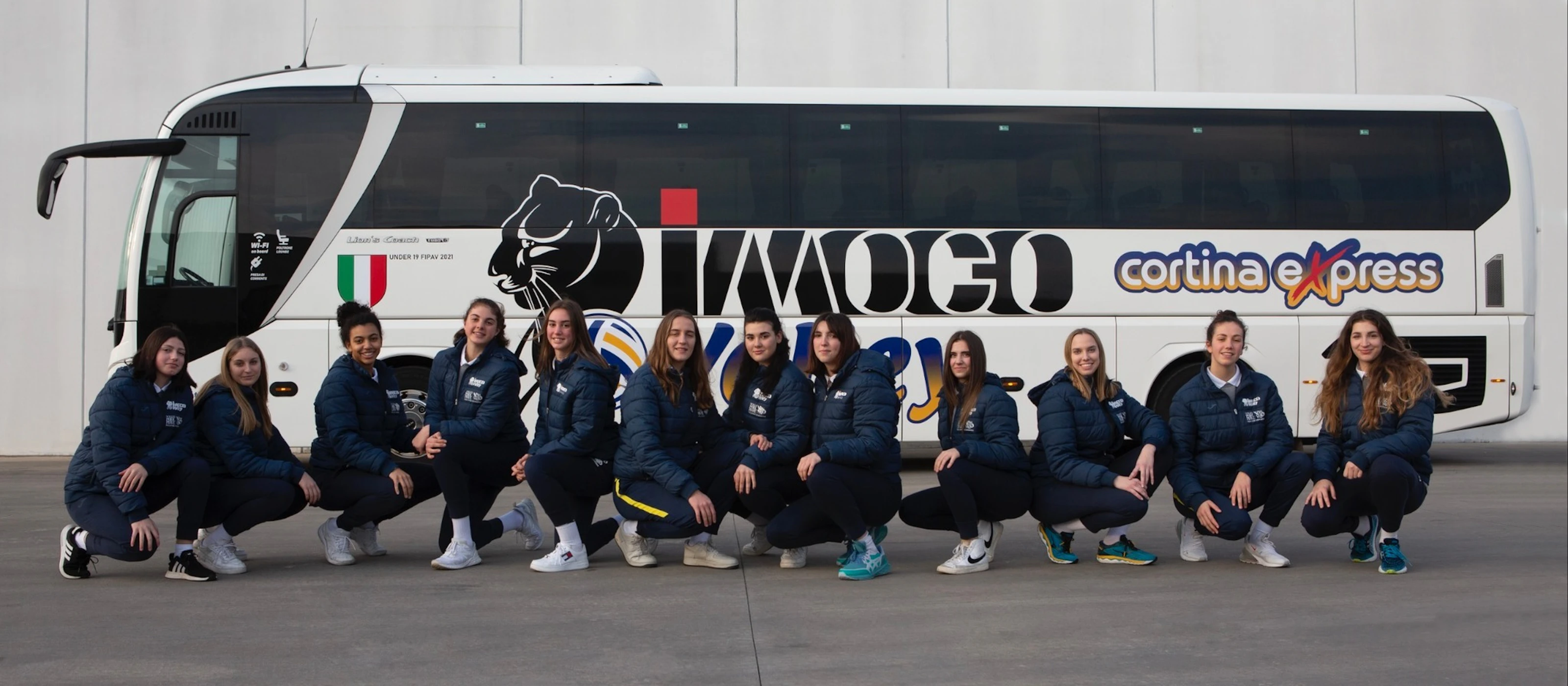 Venice: Bus Transfer from Marco Polo Airport to San Vito Di Cadore