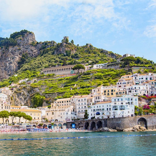 Amalfi y Positano: Excursión en barco desde Nápoles
