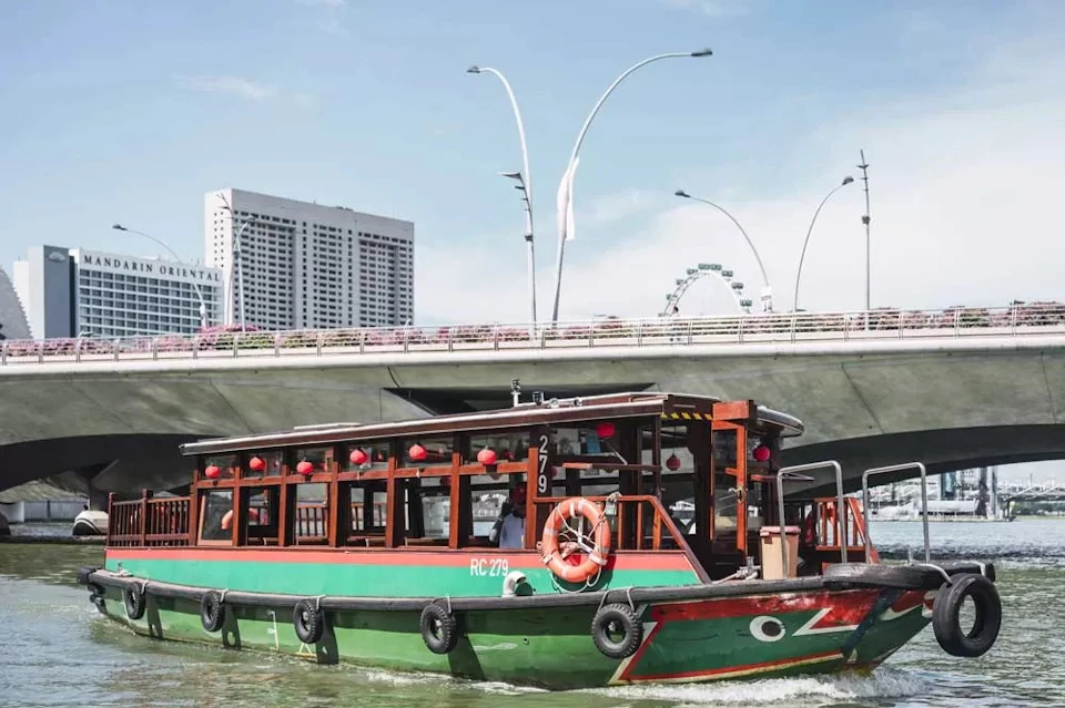 Singapore River Cruise by WaterB