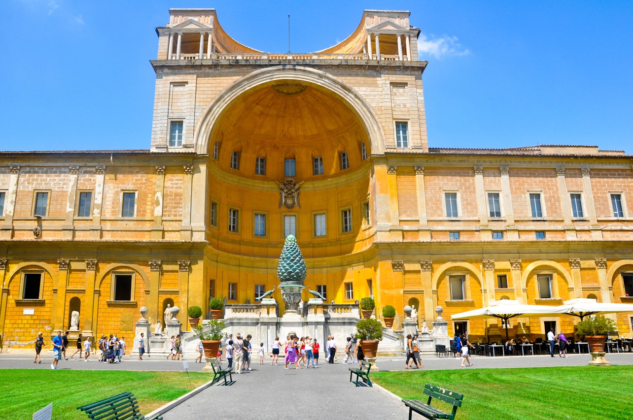 Museos Vaticanos y Capilla Sixtina: Visita Guiada Oficial - Alojamientos en Roma