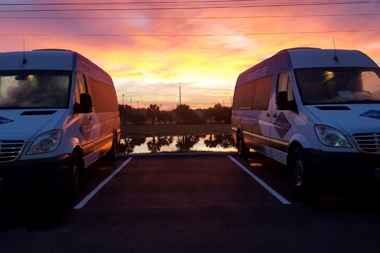 Φορτηγά Gray Line Orlando για μεταφορά