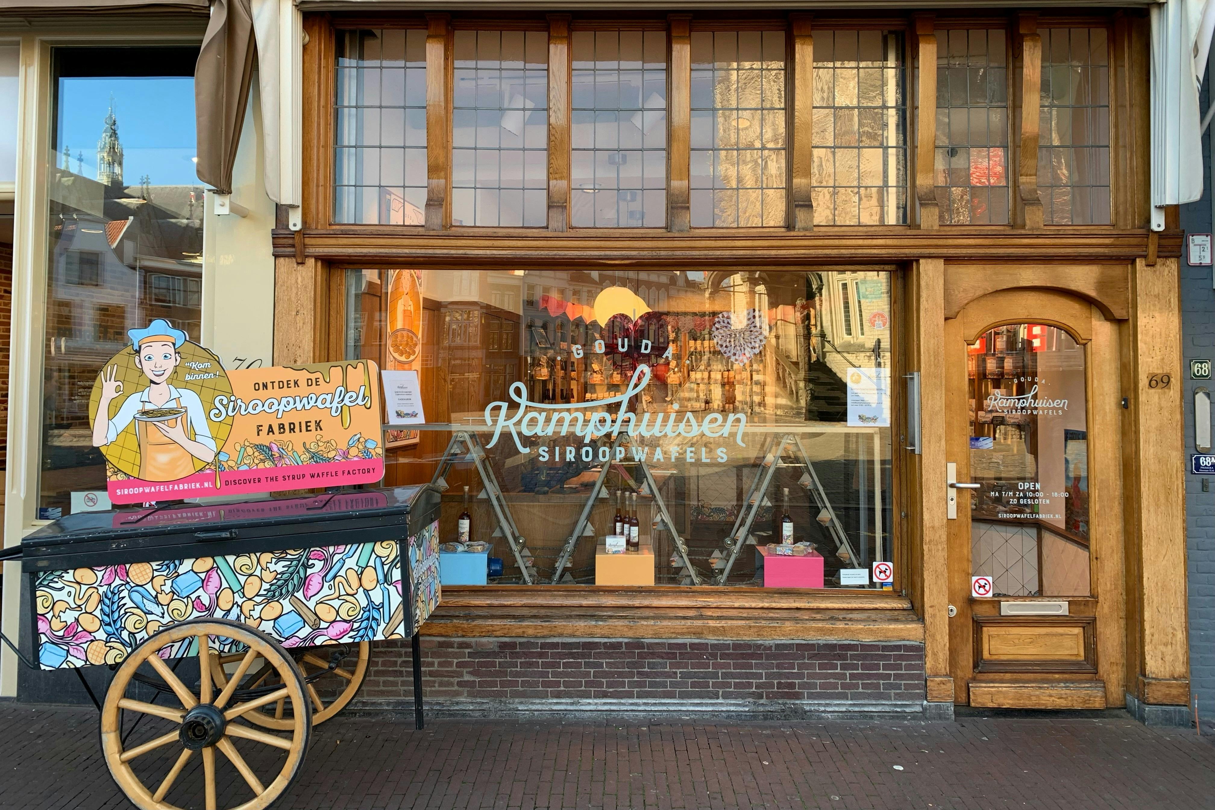 Kamphuisen Siroopwafelfabriek gelegen aan de Markt i Gouda.