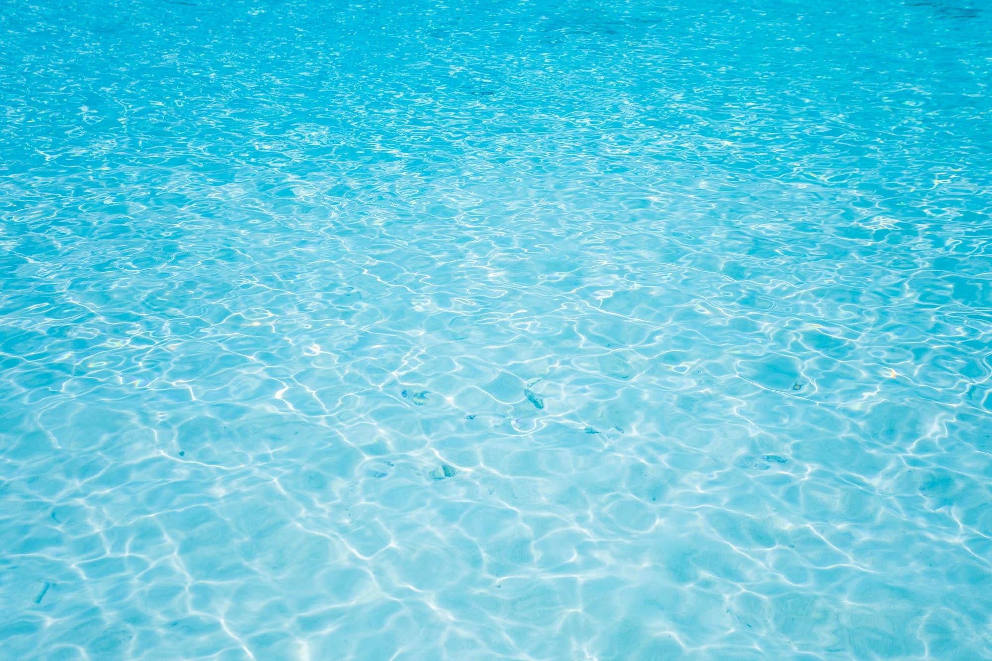 코라차의 아름다운 청록색 바다