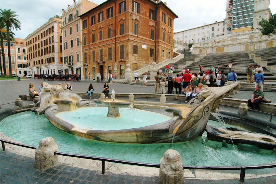 Fountain of the Ugly Boat