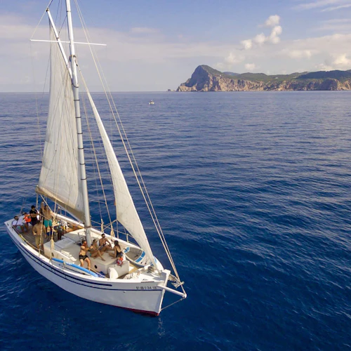 Ibiza: Sunset Boat Tour with Music, Tapas & Premium Open Bar