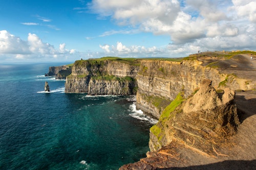 Cliffs of Moher: One-Day Rail Tour from Dublin