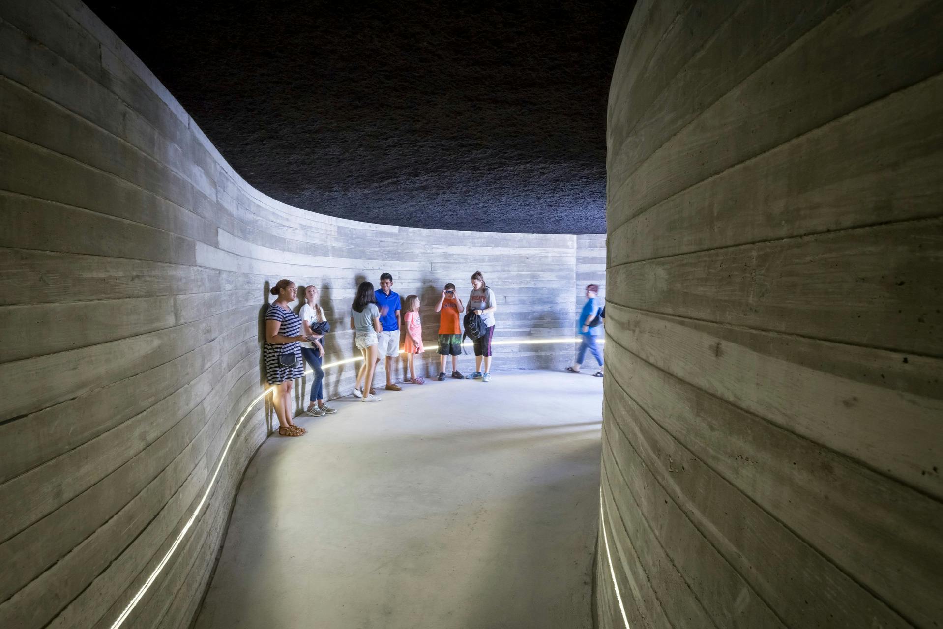 Buffalo Bayou Park: Cistern Experiential Tour - Photo 4