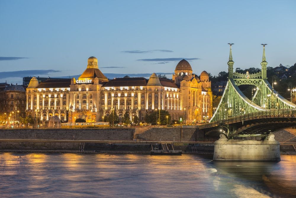 リバティ・ブリッジ＆ホテル・ゲラート