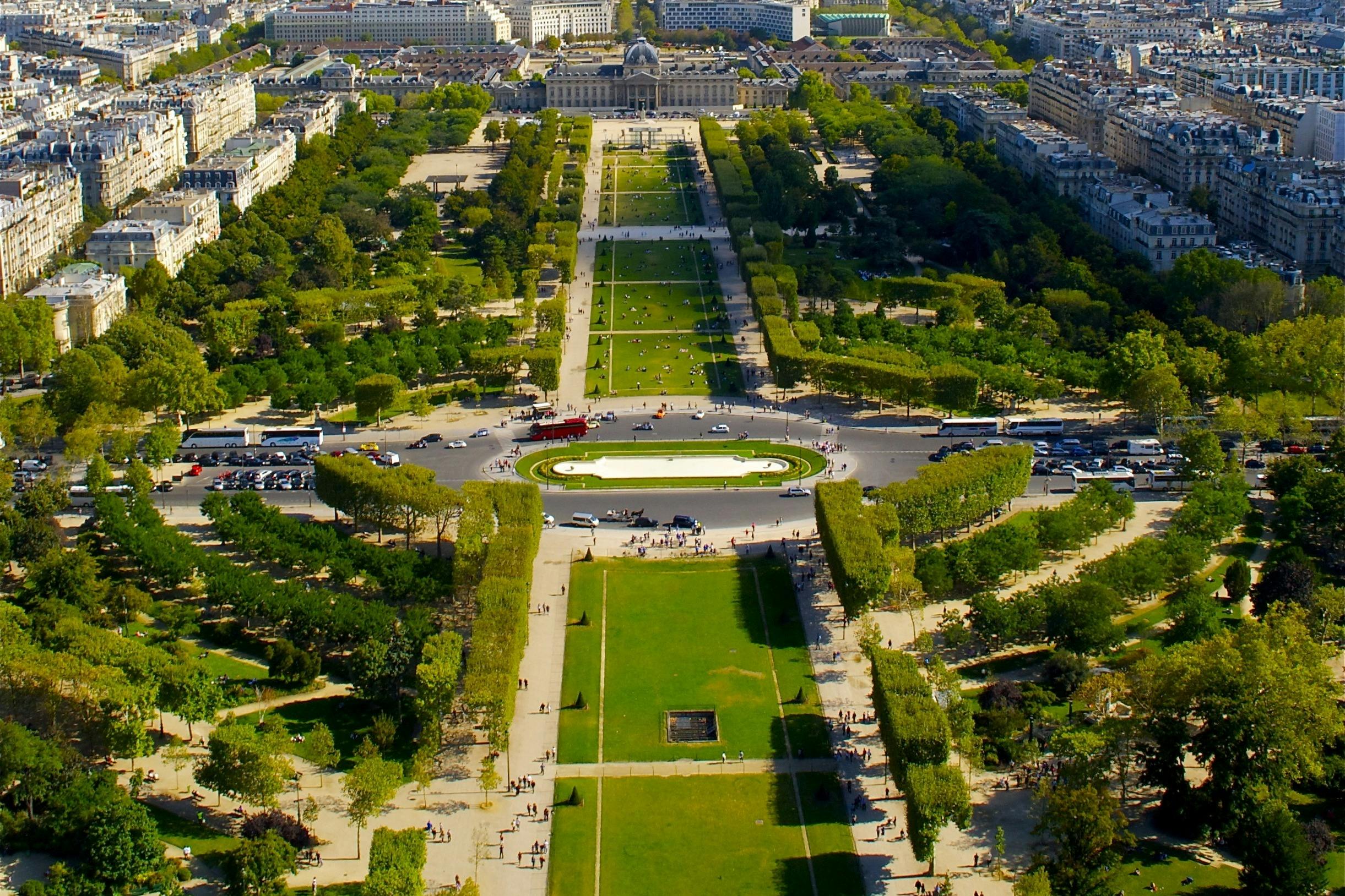 Эйфелева башня