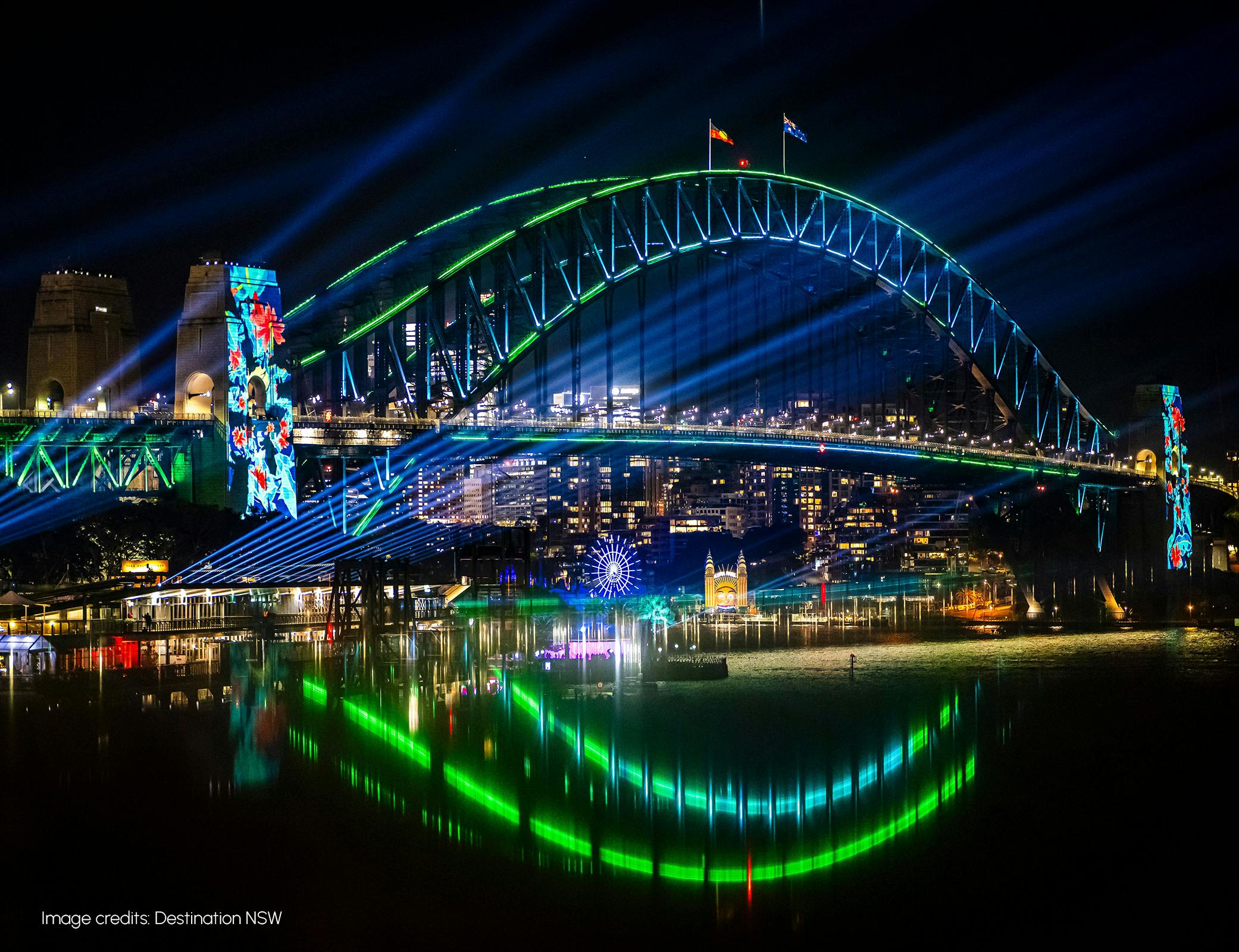 Sydney: Vivid Sydney Night Cruise 3