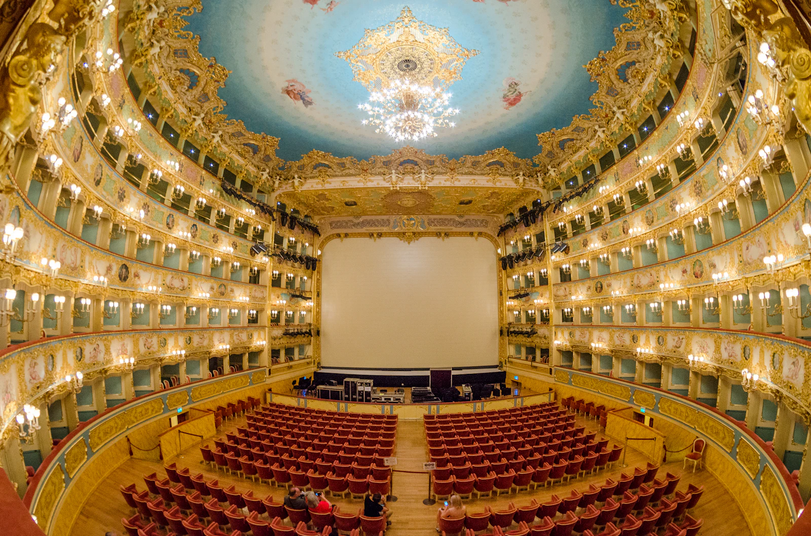 Teatro La Fenice + Colección Peggy Guggenheim
