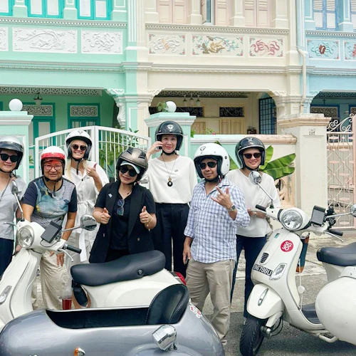 Joo Chiat & Katong Vespa Tour in Singapore - Photo 4