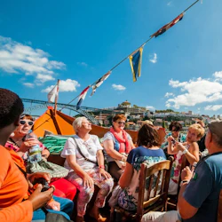 Porto: Half Day City Tour by Bus with Port Wine Tasting + Cruise 2