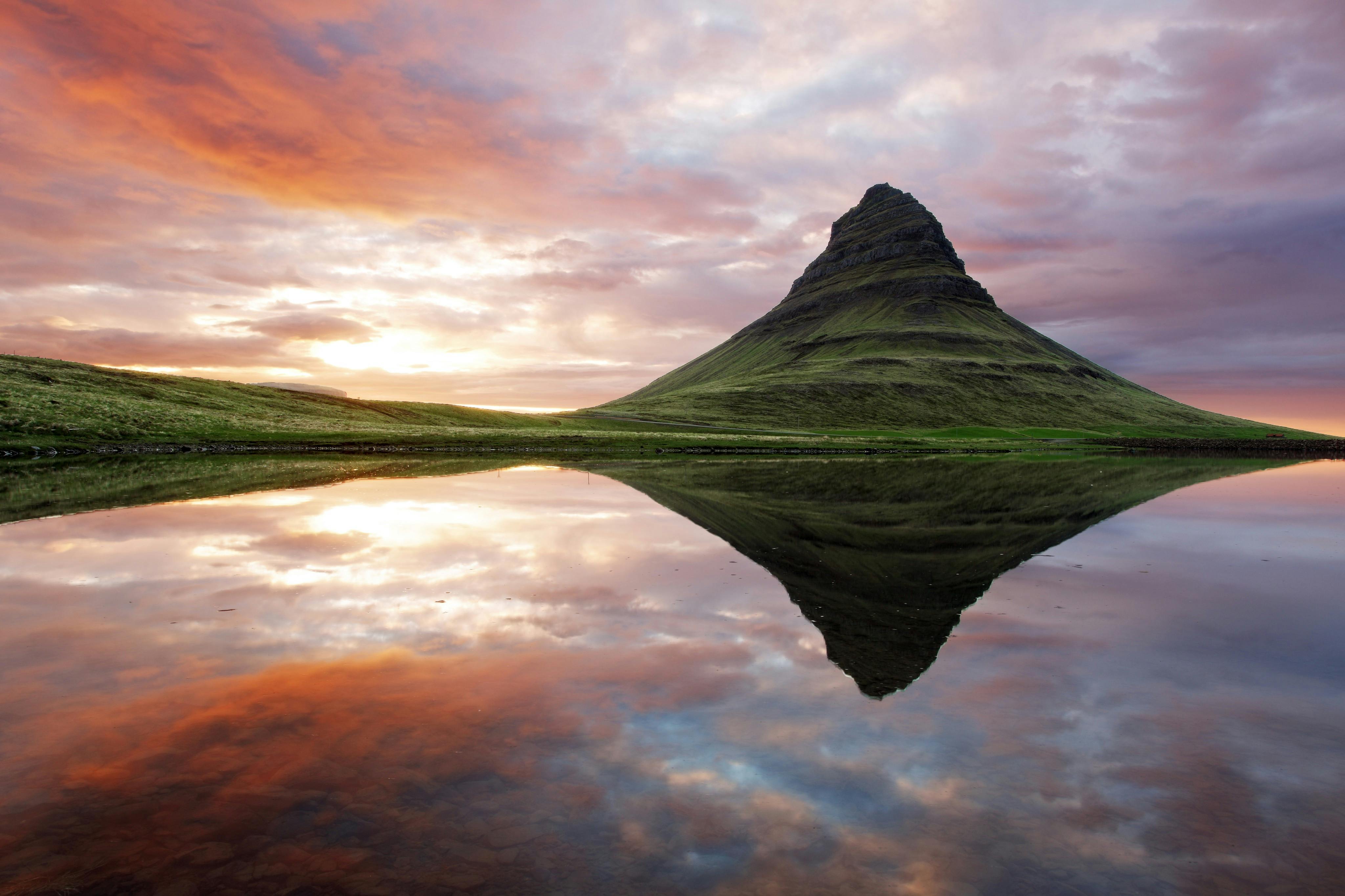 Kirkjufell au coucher du soleil
