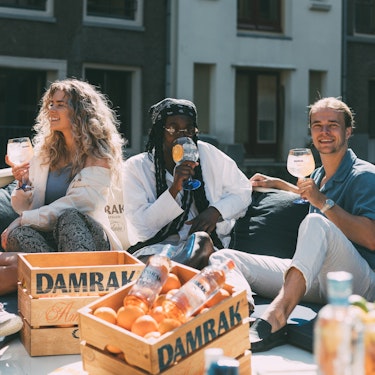 Amsterdam Canal Cruise with Snacks and Drinks