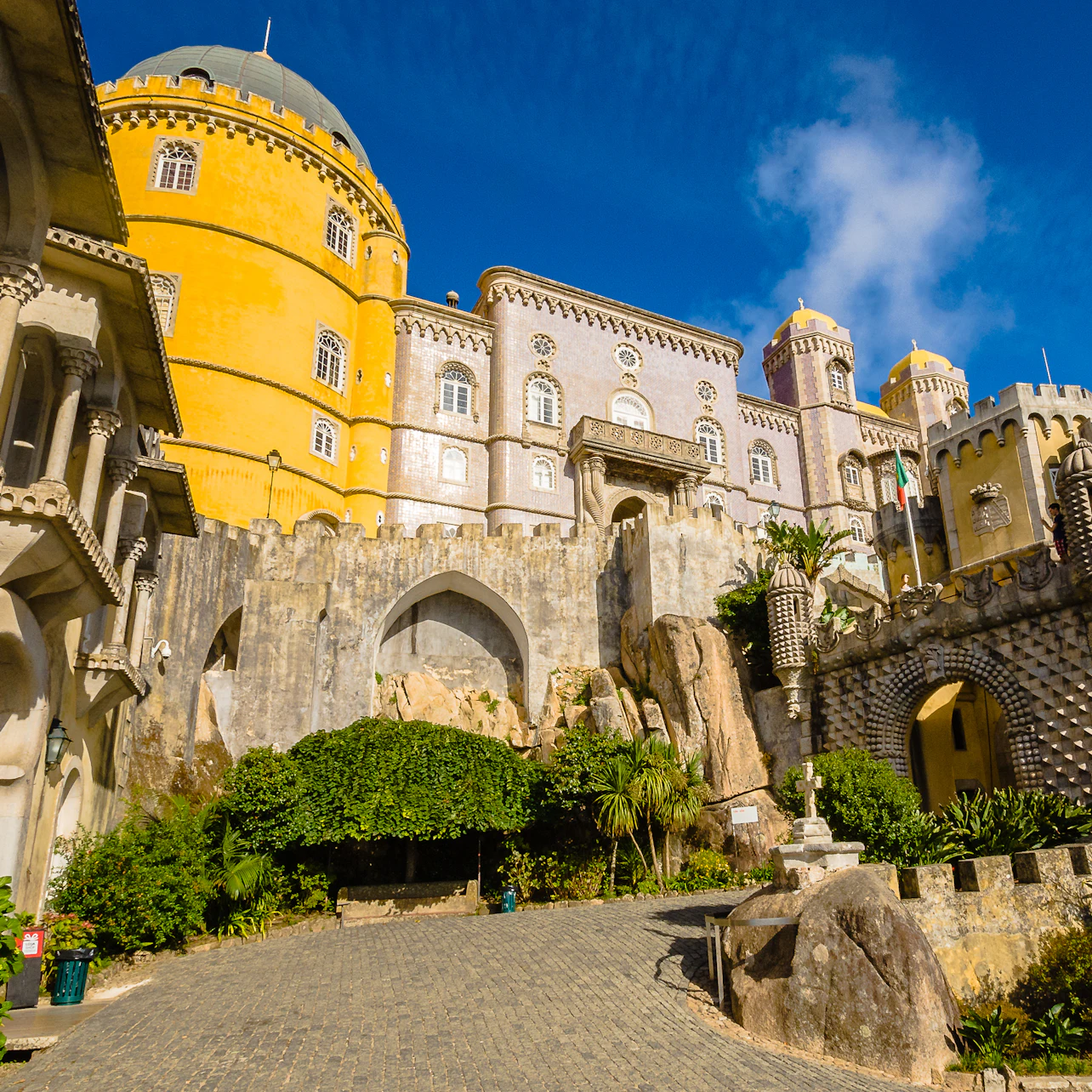 Lisboa Card: Access 51 Attractions + Public Transportation in Lisbon – Tiqets