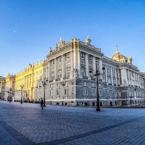 Excursão aos Destaques de Madrid & Palácio Real: Pular a Linha + Visita Guiada - Photo 8