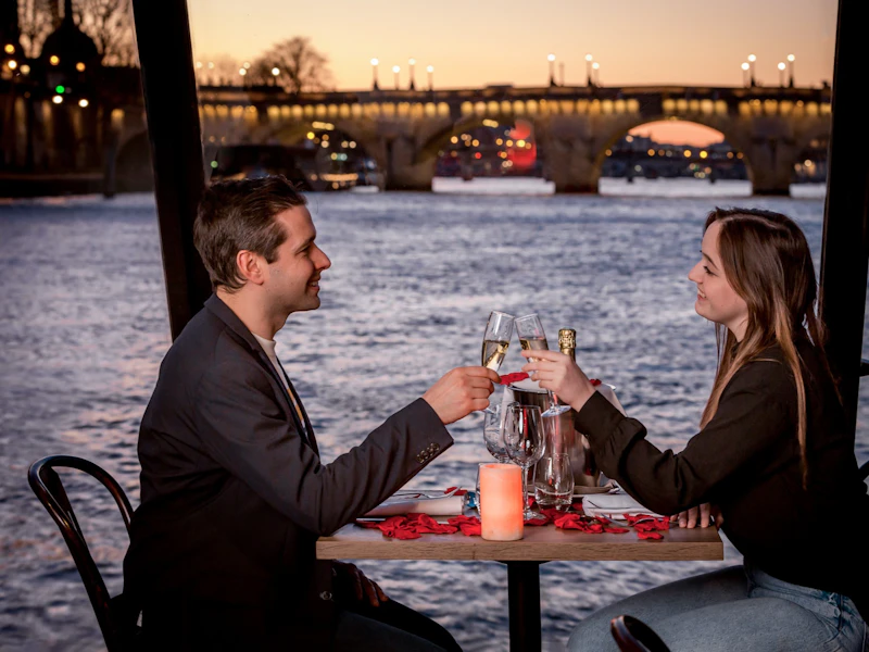 Seine River: 3-Course Gourmet Dinner Cruise