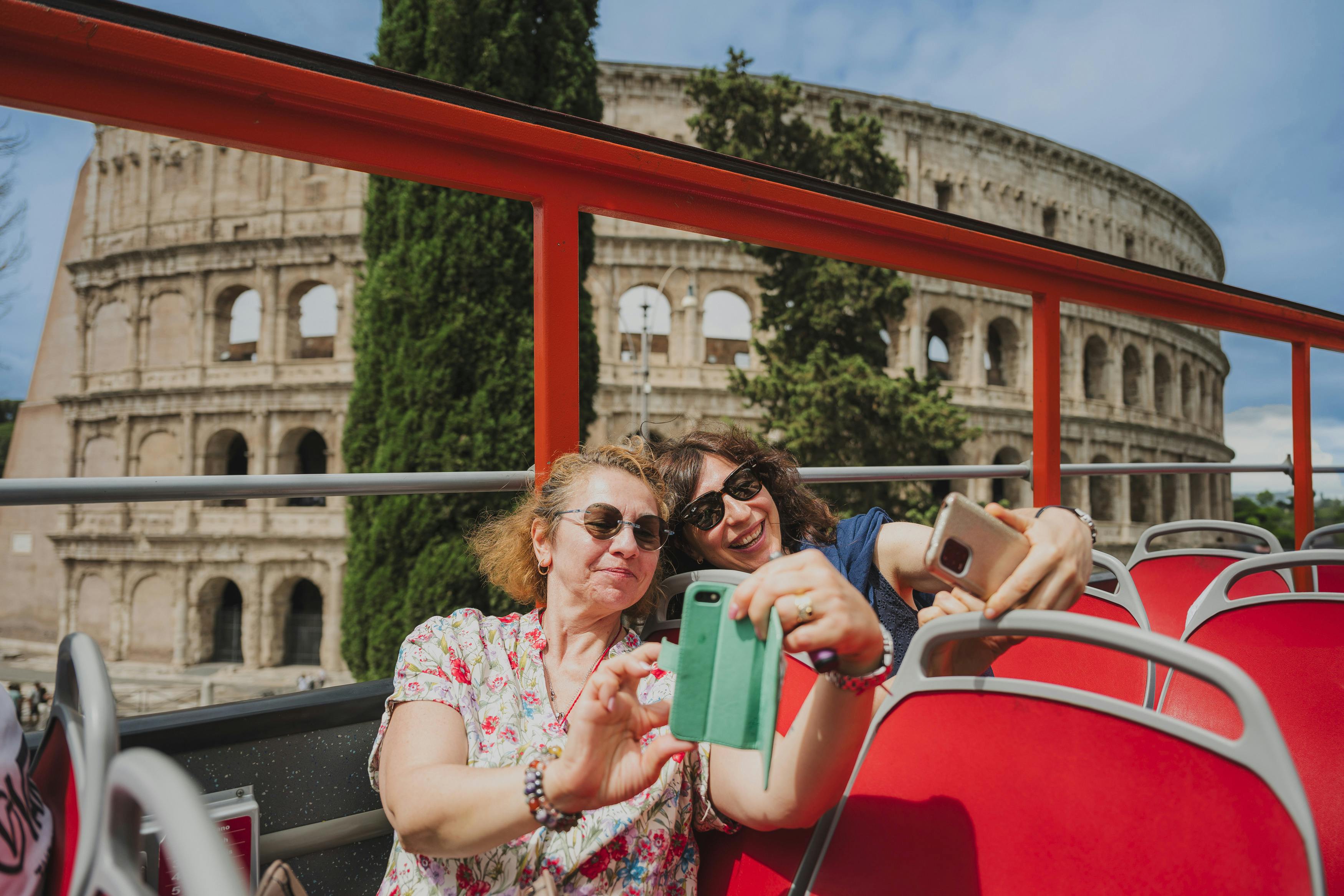 City Sightseeing Rome tour + transfer from Civitavecchia by bus