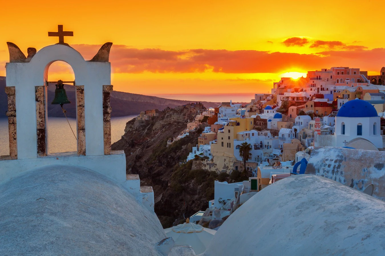 Day Tour to Akrotiri from Santorini with Sunset in Oia