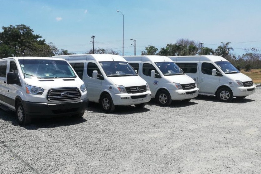 Punta Cana: Shared Transfer from Airport to Hotel or Airbnb