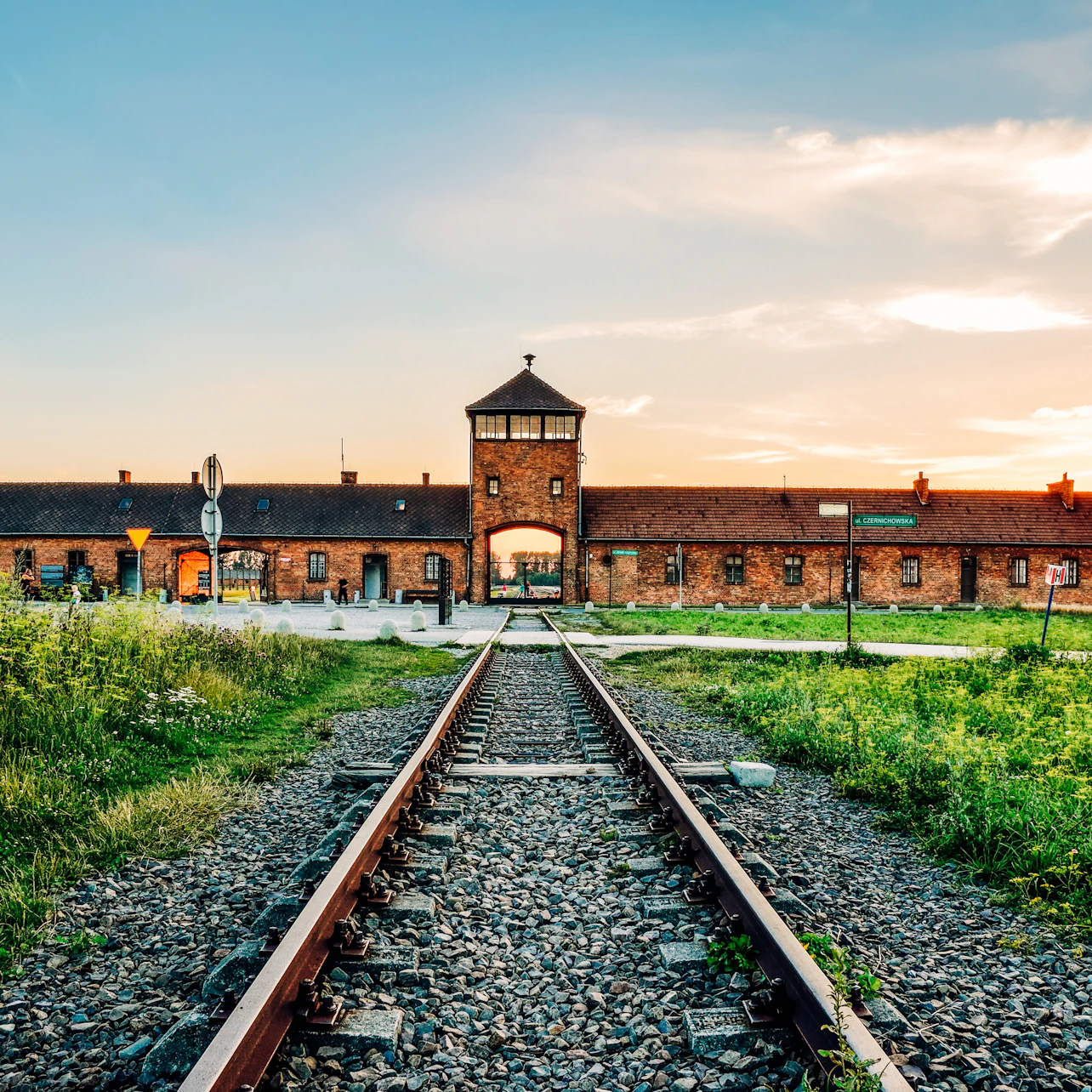 Auschwitz-Birkenau: Guided Tour + Transfers in Krakow β Tiqets