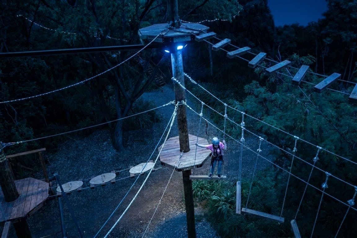 Parco Avventura Coral Crater: Corso d'avventura Ninja notturno + falò e S'mores — 5