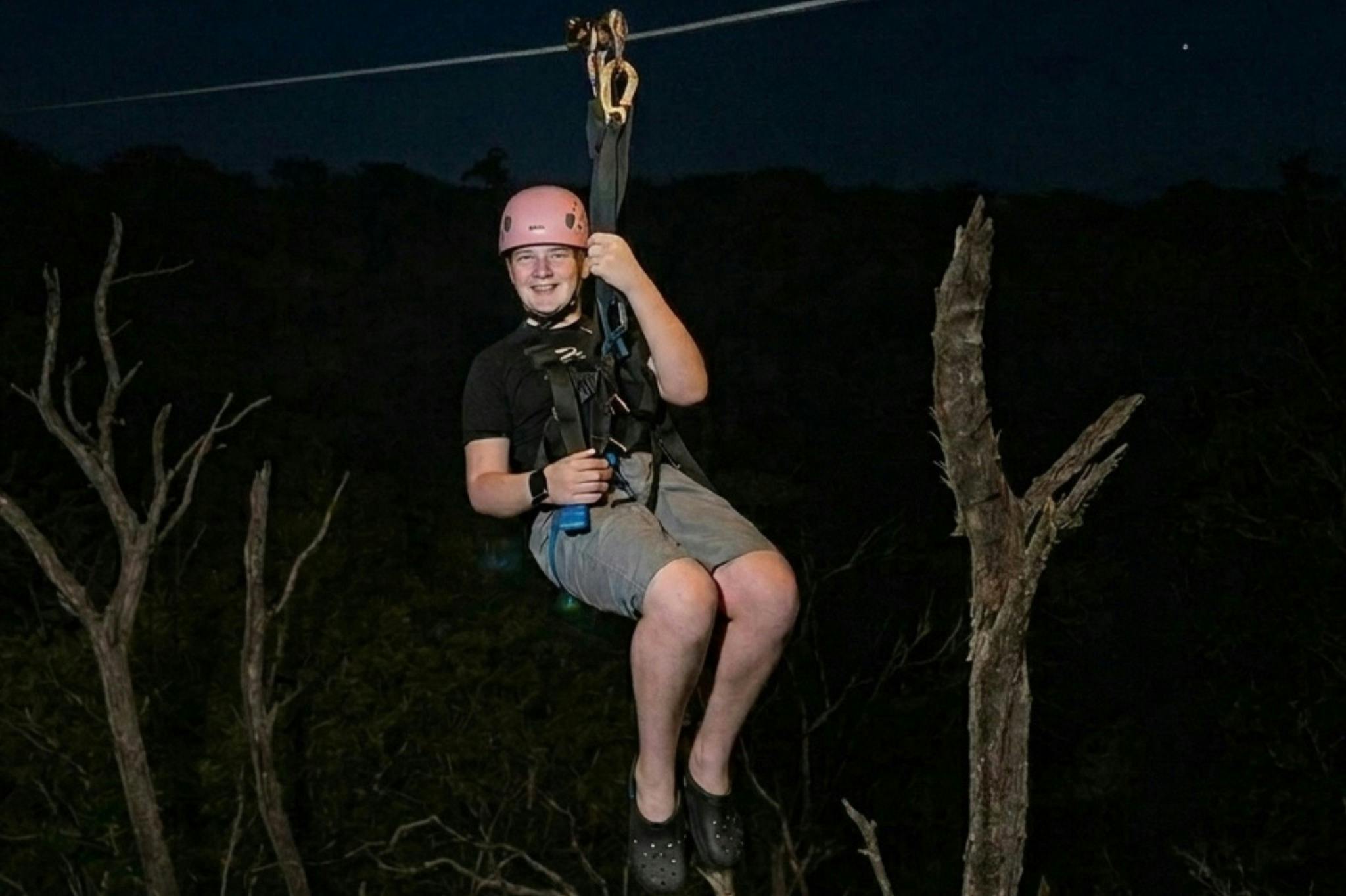 Coral Crater Adventure Park: Zipline-Erlebnis bei Nacht — 8