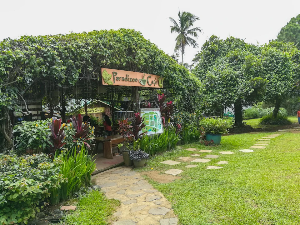 Paradizoo Tagaytay: Admission Ticket