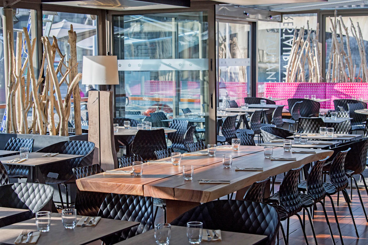 Seine River: Sightseeing Cruise + Lunch at Le Bistro Parisien — 2