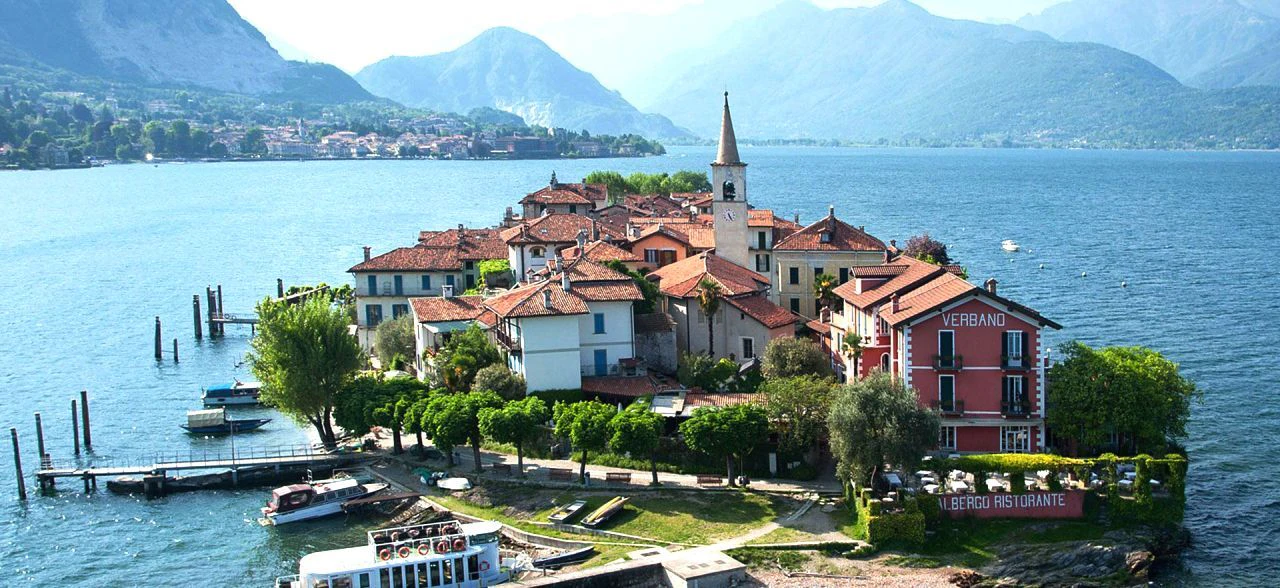Isola dei Pescatori Boat Tour