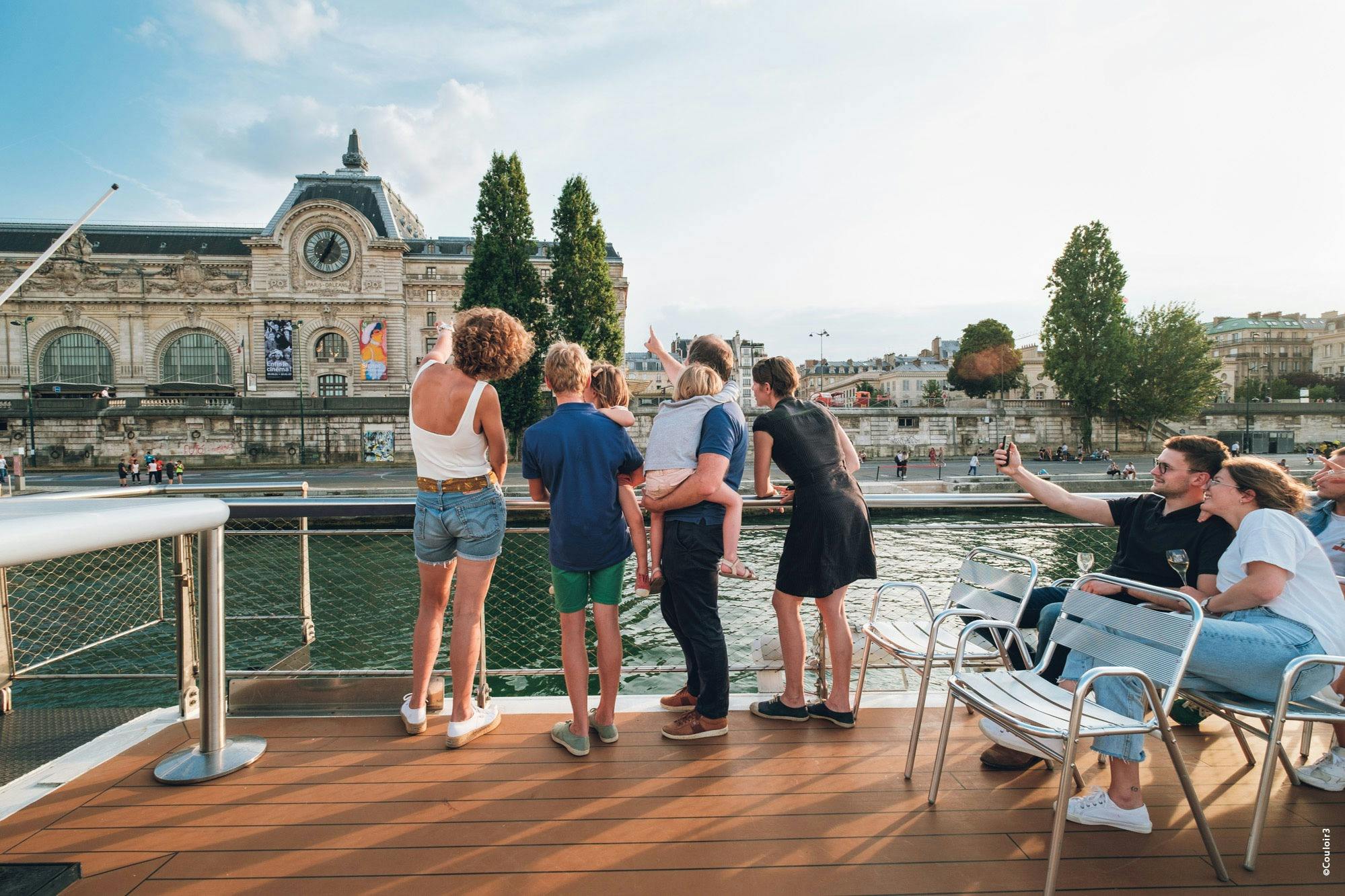Tour Montparnasse + Terrasse + La Seine : Croisière familiale avec guide