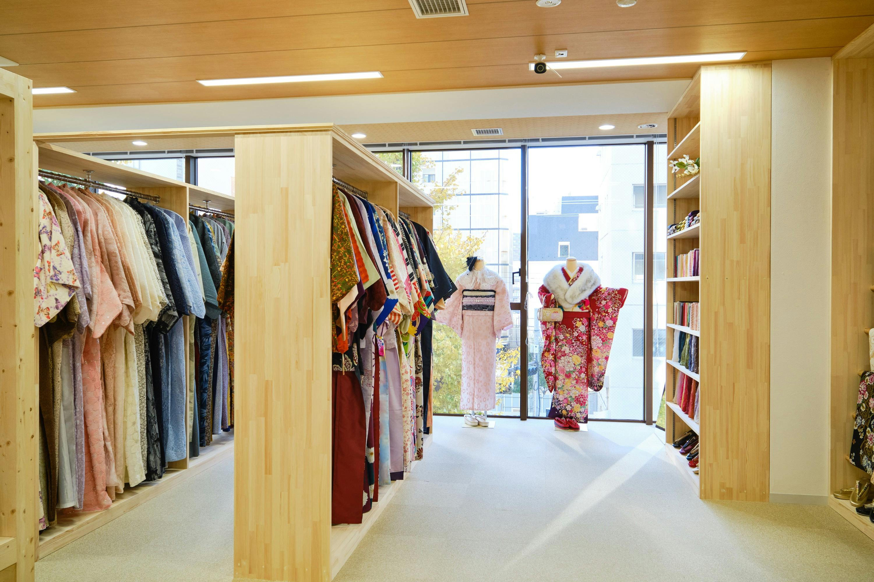 Asakusa: Kimono & Furisode Rental Experience for Men by Wasou Komachi Kanon