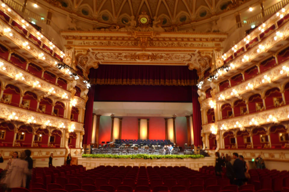 Colón Theater