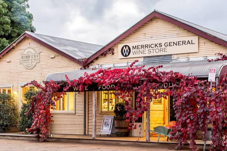 Mornington Peninsula: Guided Wine Tour from Melbourne + Lunch