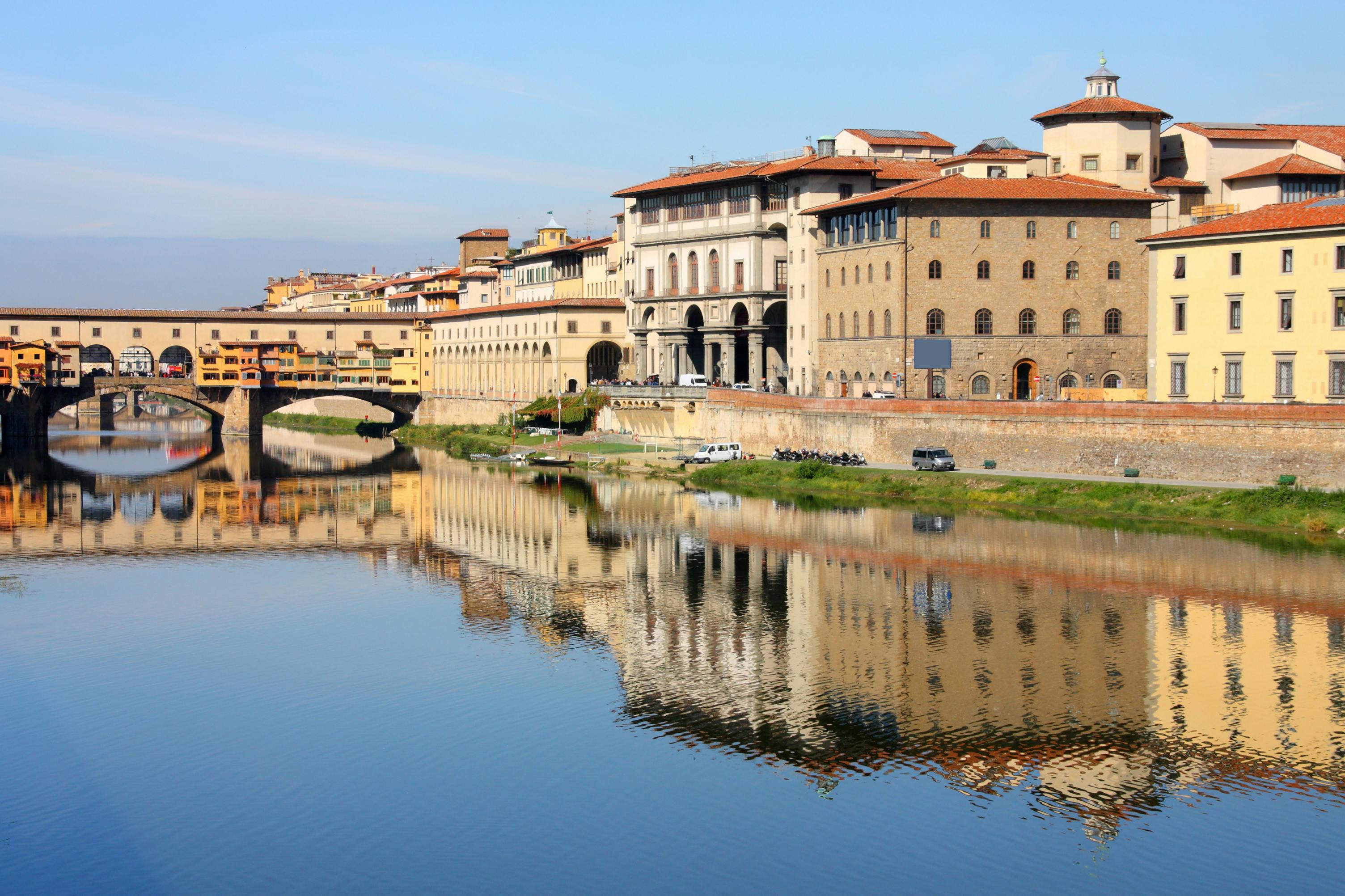 Uffizi view from the Arno river