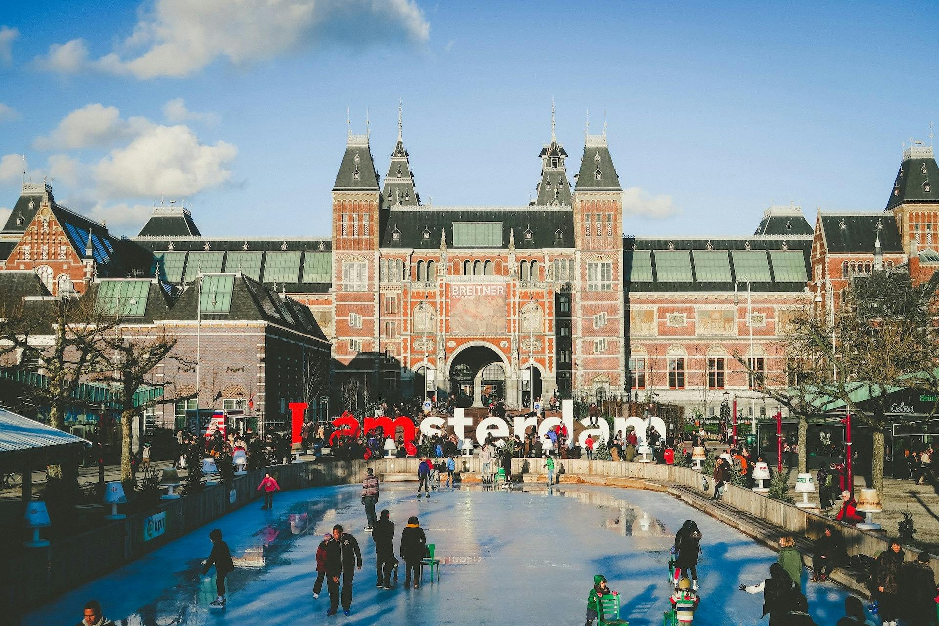 Self-Guided Amsterdam Canals Photography Tour