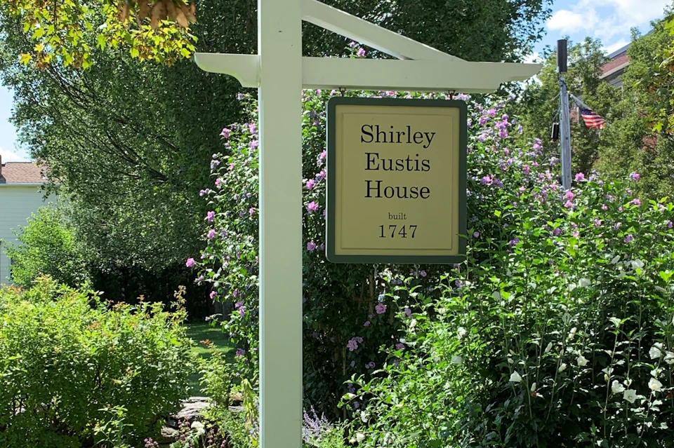 Signage for Shirley Place