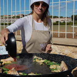 En lekfull gastronomisk upplevelse mitt i Valencias fruktträdgård.