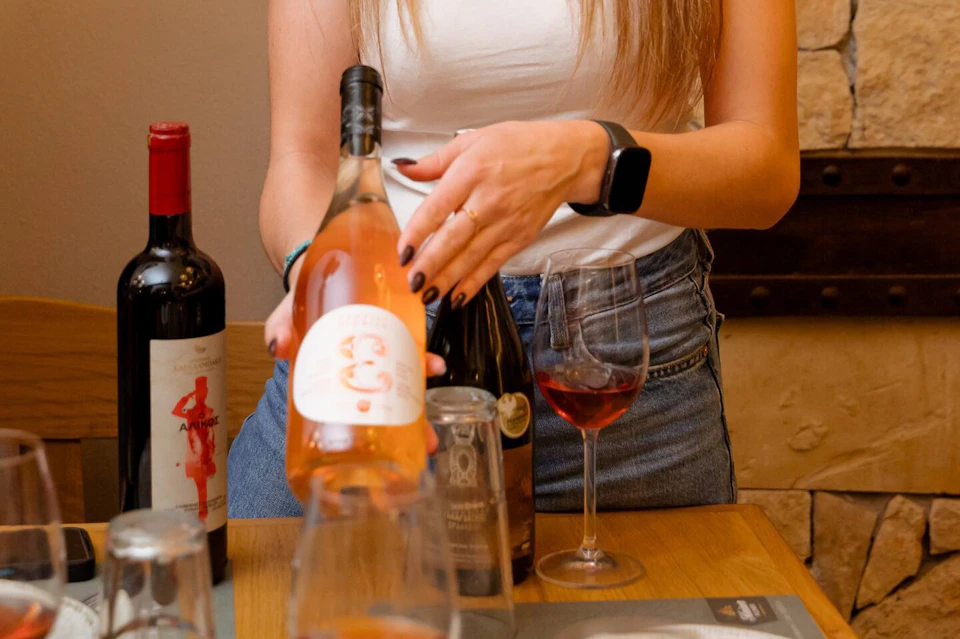 wine tasting