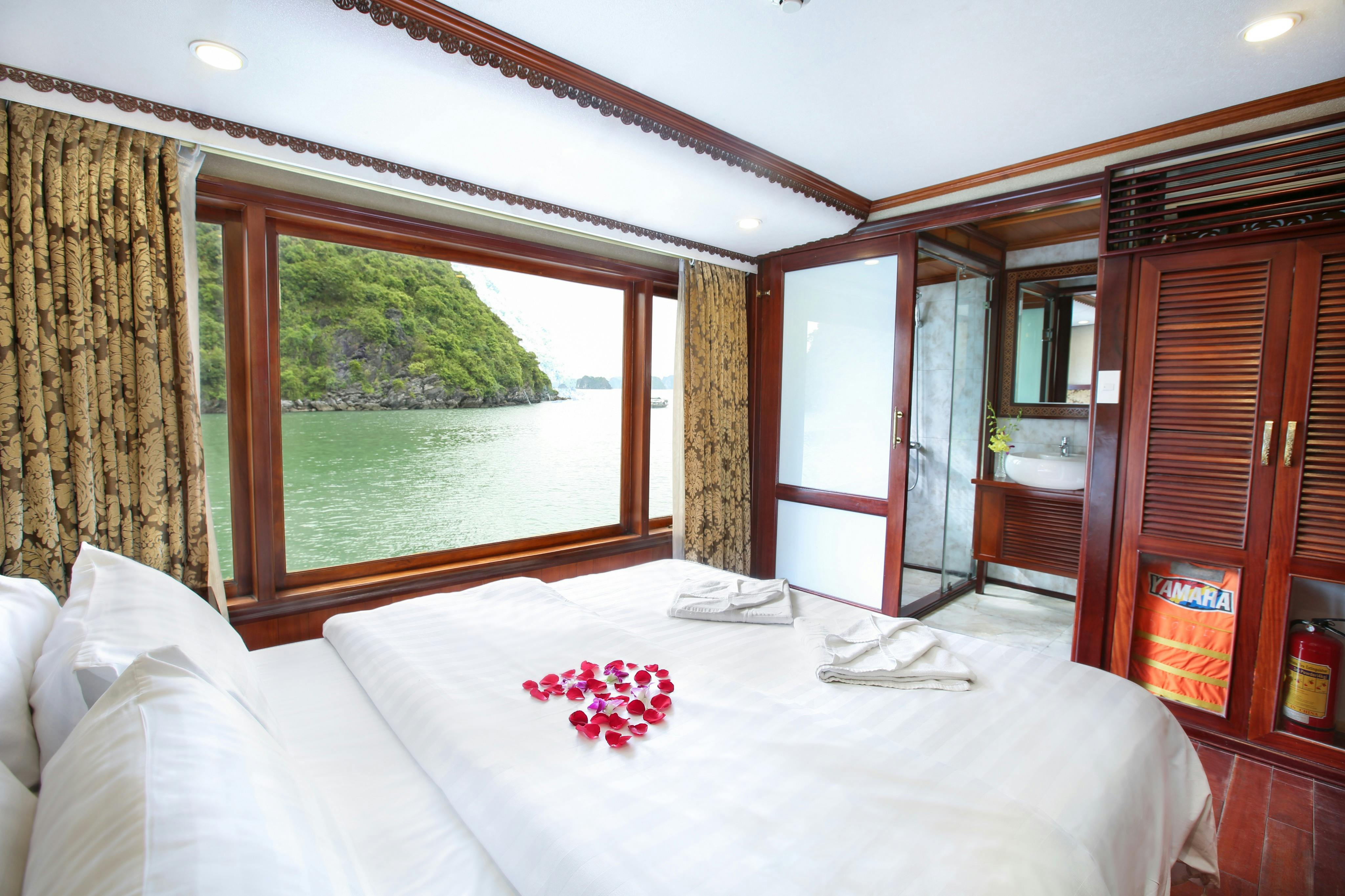 Baia di Ha Long: 2D1N Tour in barca + Pasti + Sung Sot e Ti Top + Trasferimento opzionale — 8