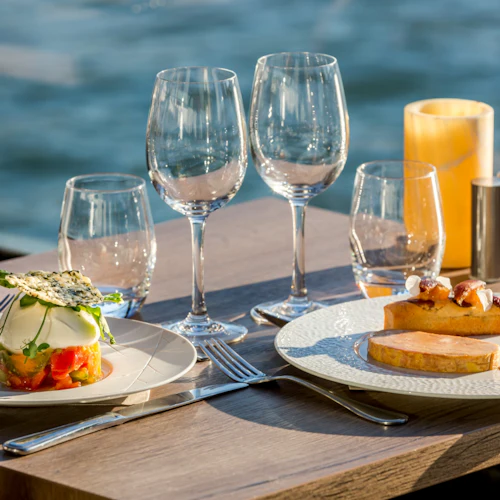 Seine River: Lunch Cruise with 3-Course Gourmet Meal - Photo 7