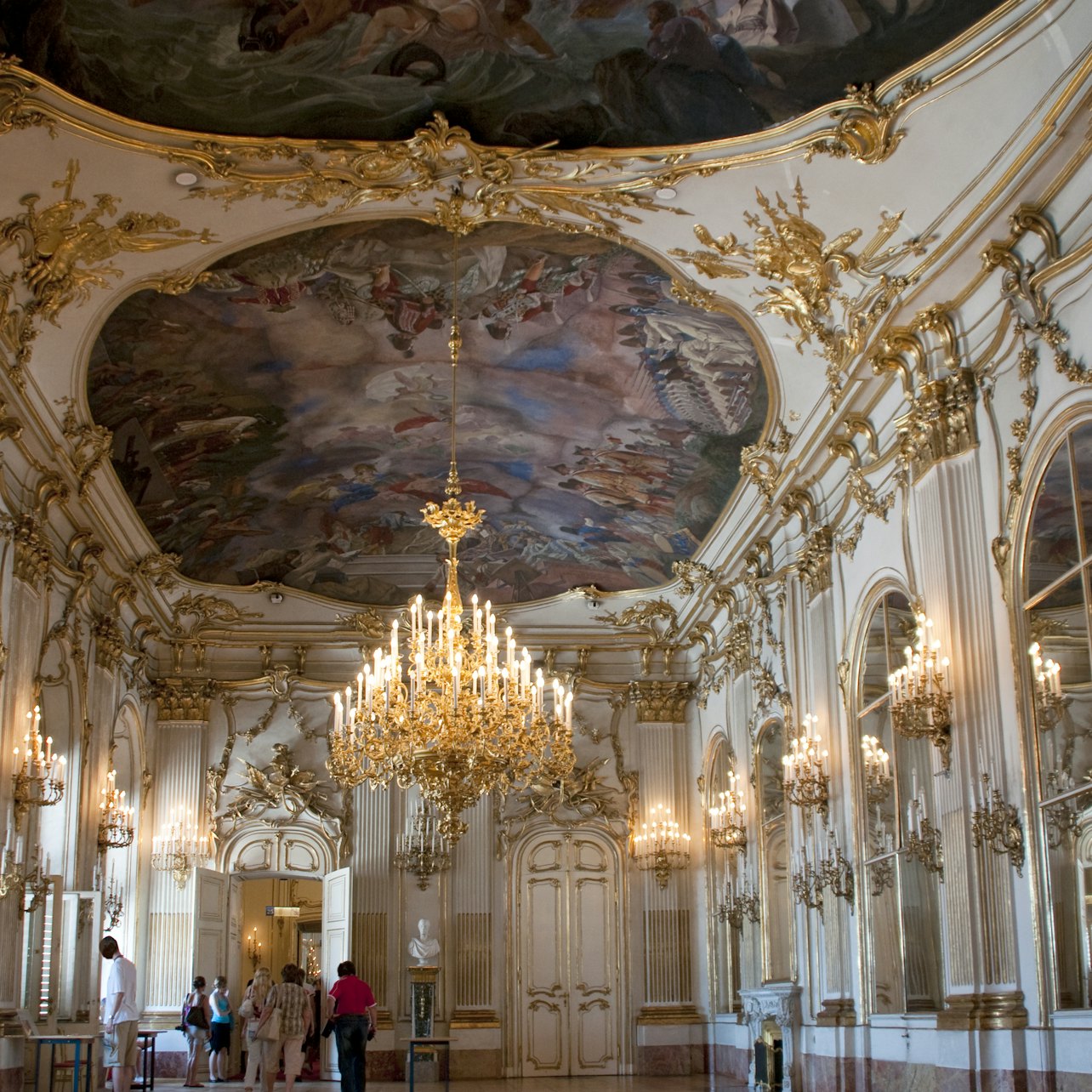 Schönbrunn Palace & Gardens: Visita Guiada com Acesso Skip-The-Line - Acomodações em Viena