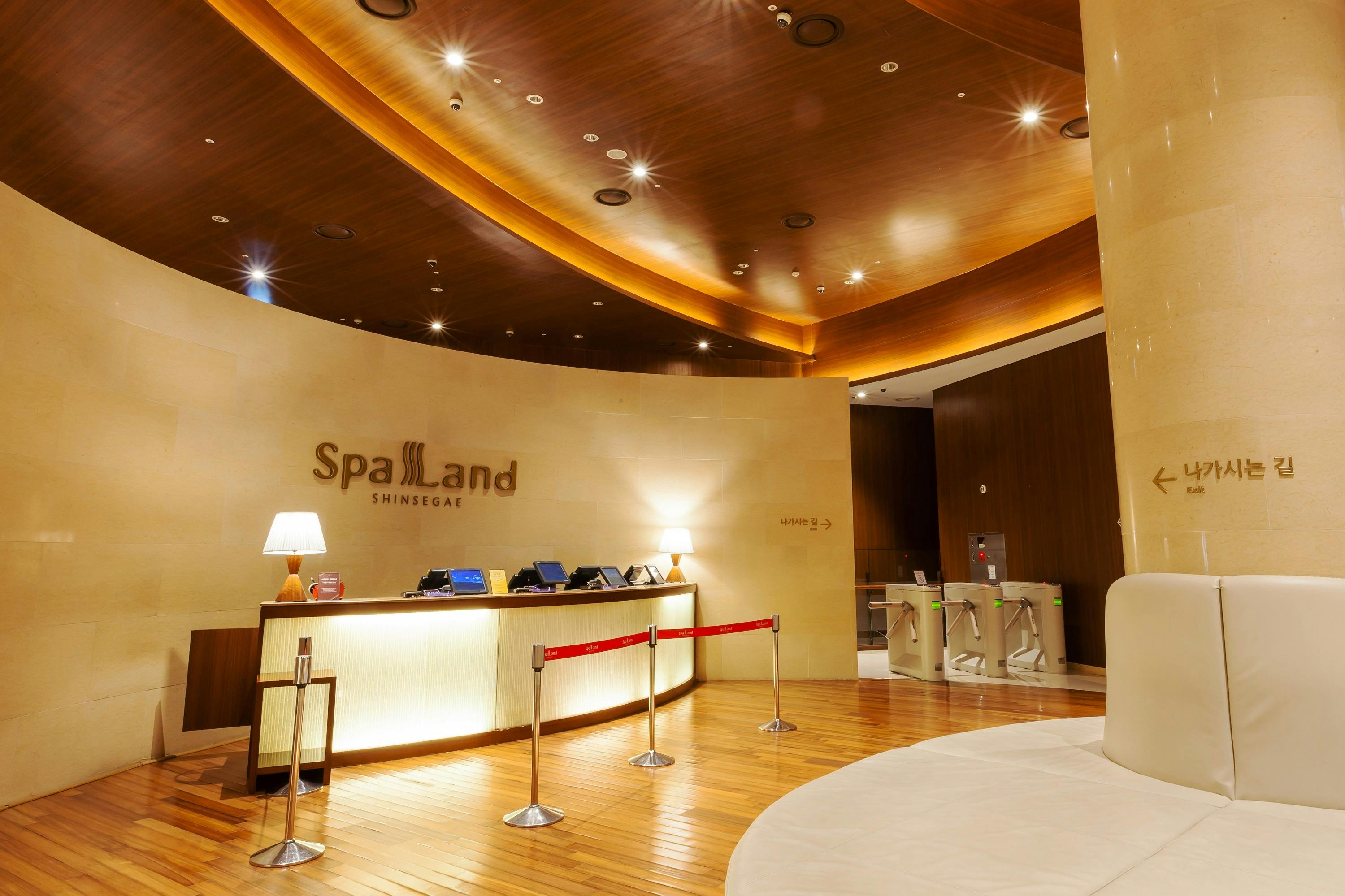 Spa Land Centum City