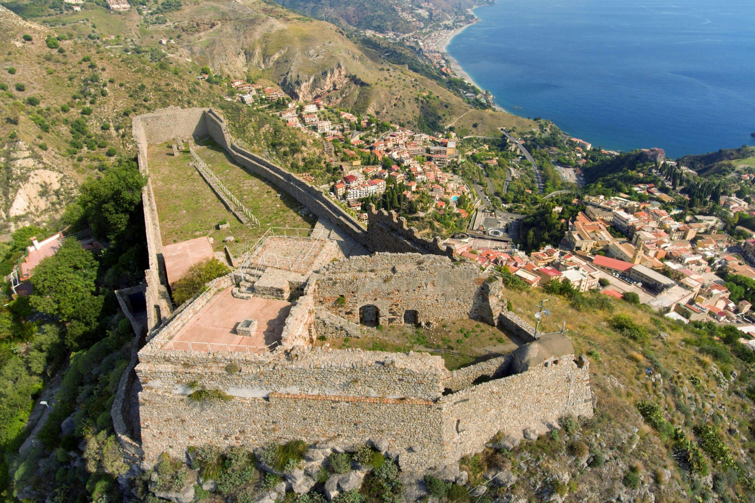 i 4パノラミ・デル・カステッロ・ディ・タオルミーナ