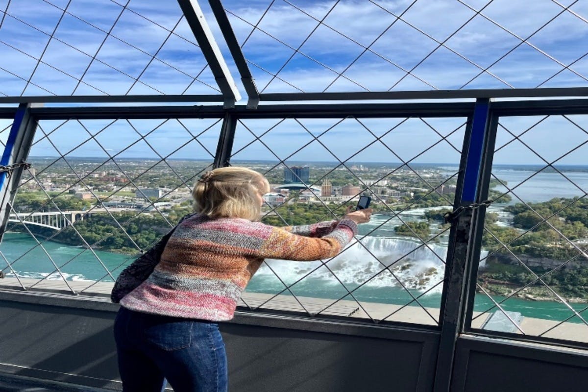 Niagara Falls Above & Behind Walking Tour