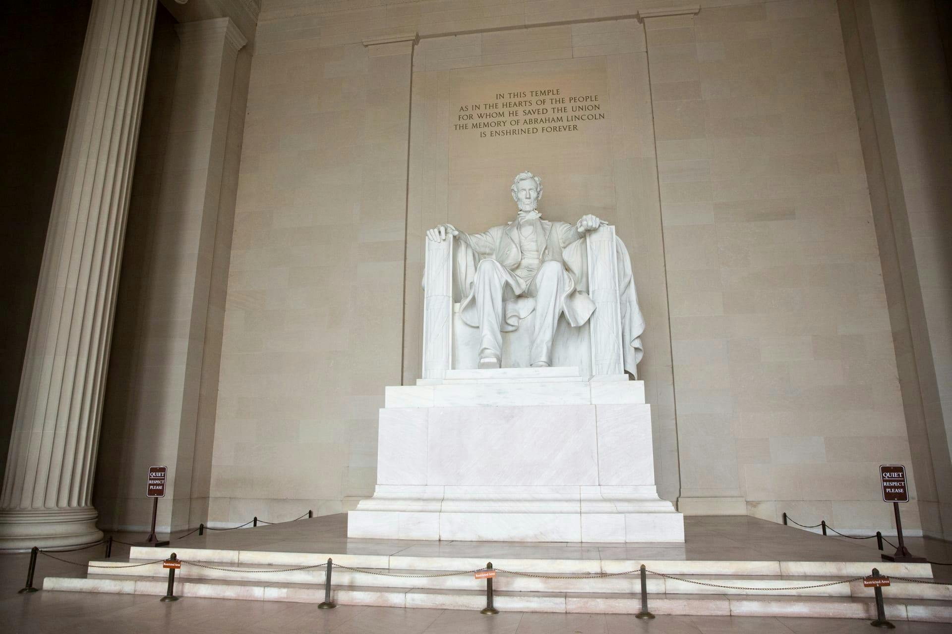 Guided Tour of National Mall with Washington Monument Tickets